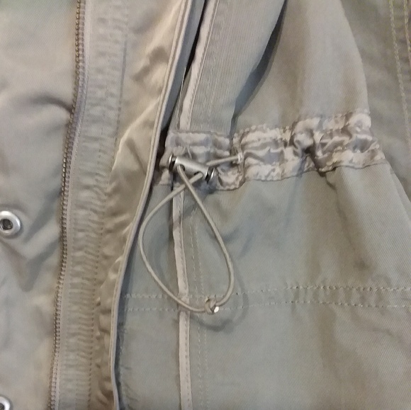 Banana Republic Utility Jacket - Picture 3 of 3